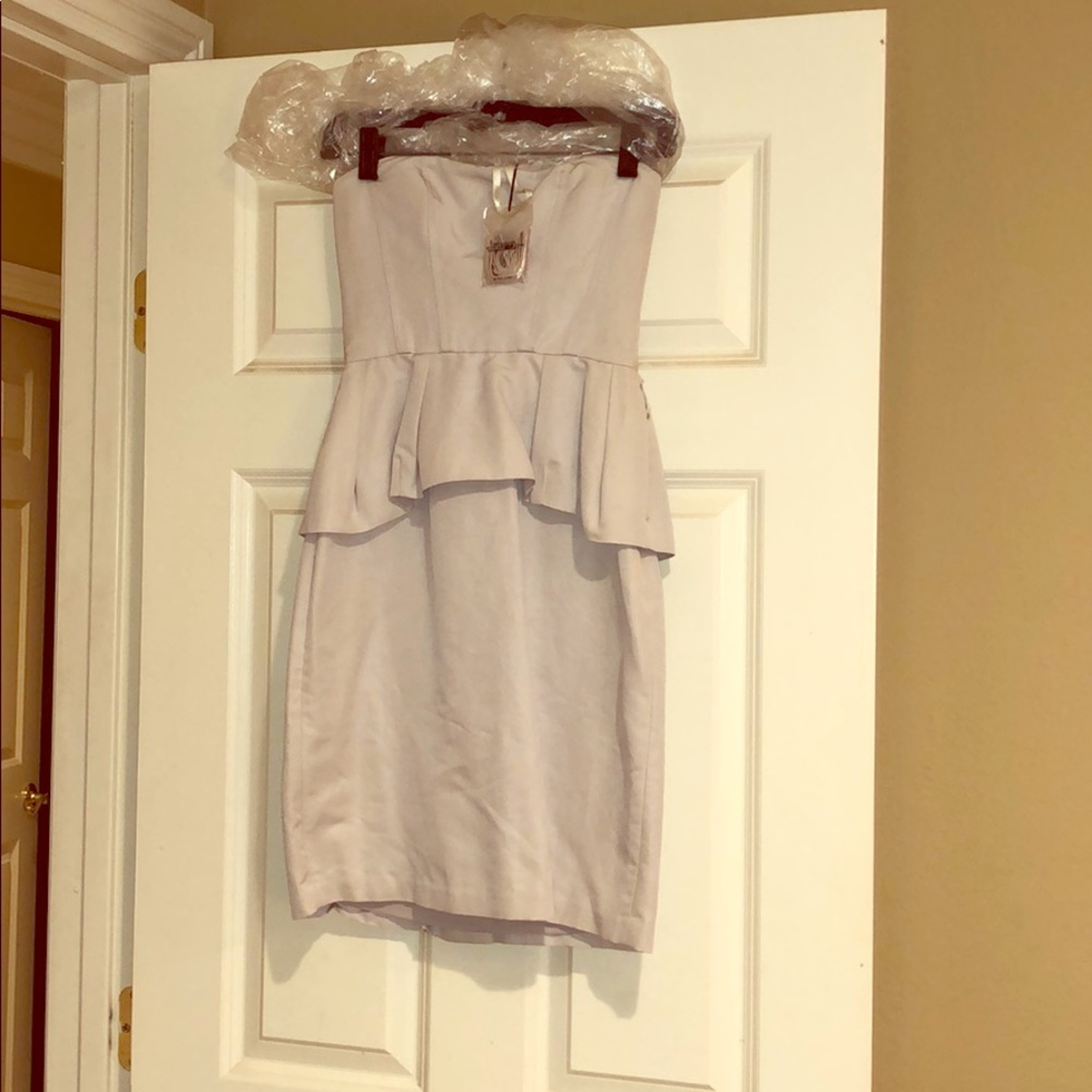 BCBG STRAPLESS DRESS SIZE 0